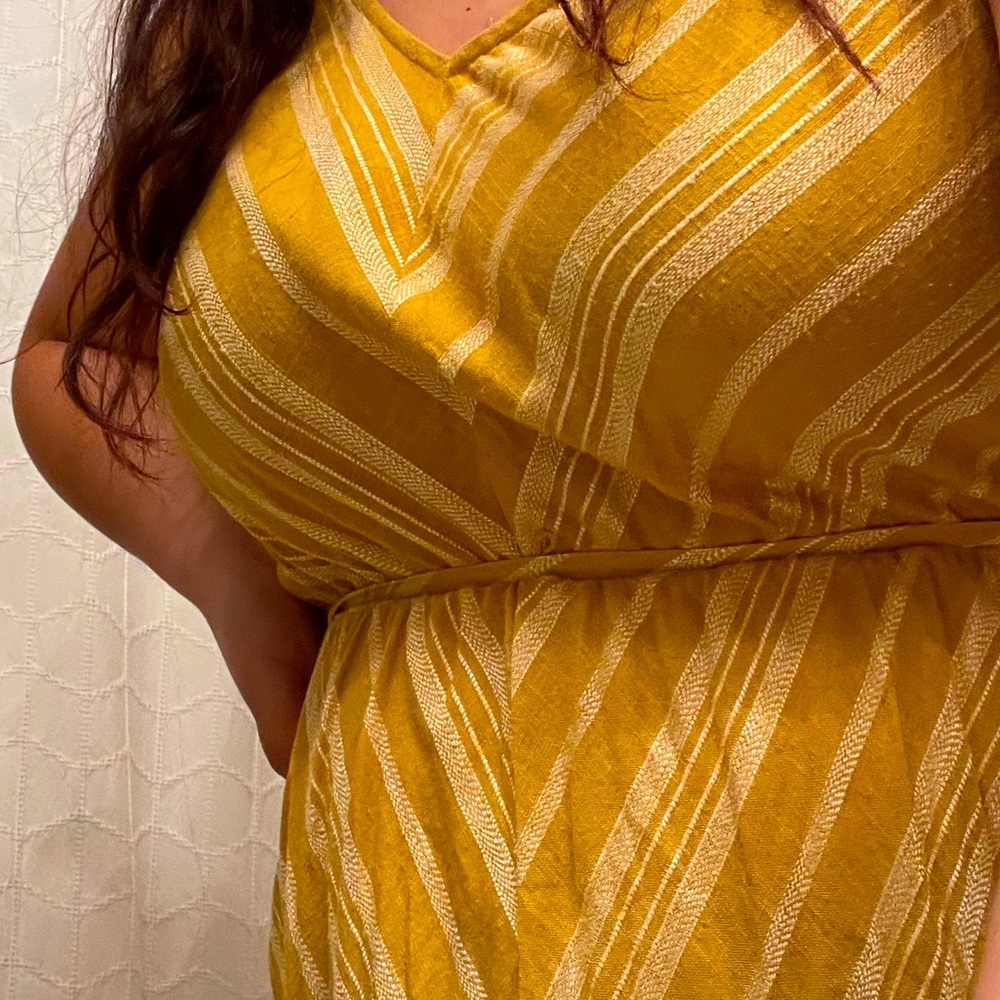 Pretty Yellow Summer Dress - Picture 4 of 4